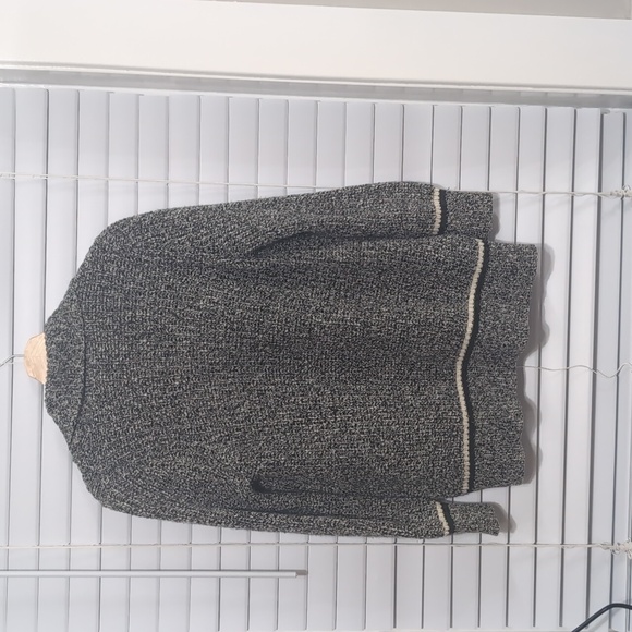 Vintage style toggle button knit cardigan - Picture 3 of 4